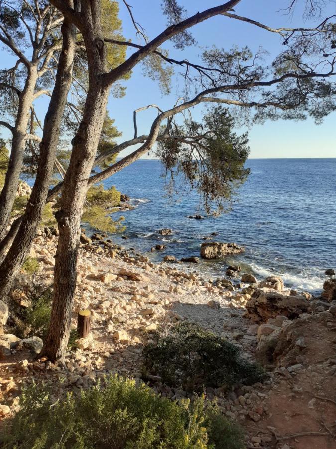 L'Escale D'Aubagne Votre Refuge Chaleureux Pour Un Sejour Relaxant Villa Exterior photo