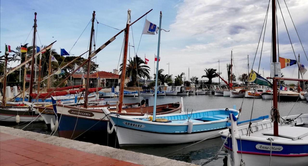 L'Escale D'Aubagne Votre Refuge Chaleureux Pour Un Sejour Relaxant Villa Exterior photo